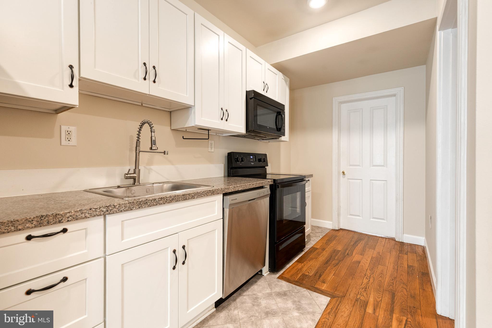 BARCLAY - GREENMOUNT - Residential
