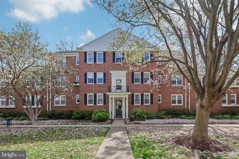 1503 Belle View Boulevard Unit A1, Alexandria, VA MLS: VAFX2221624