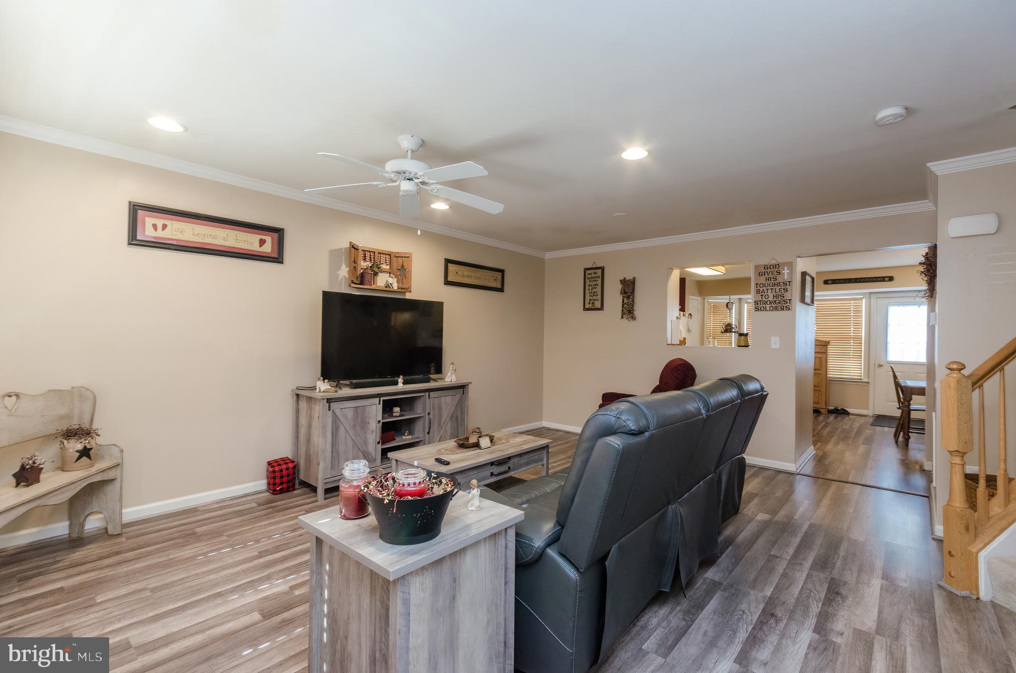 RIVERSIDE VILLAGES - Residential