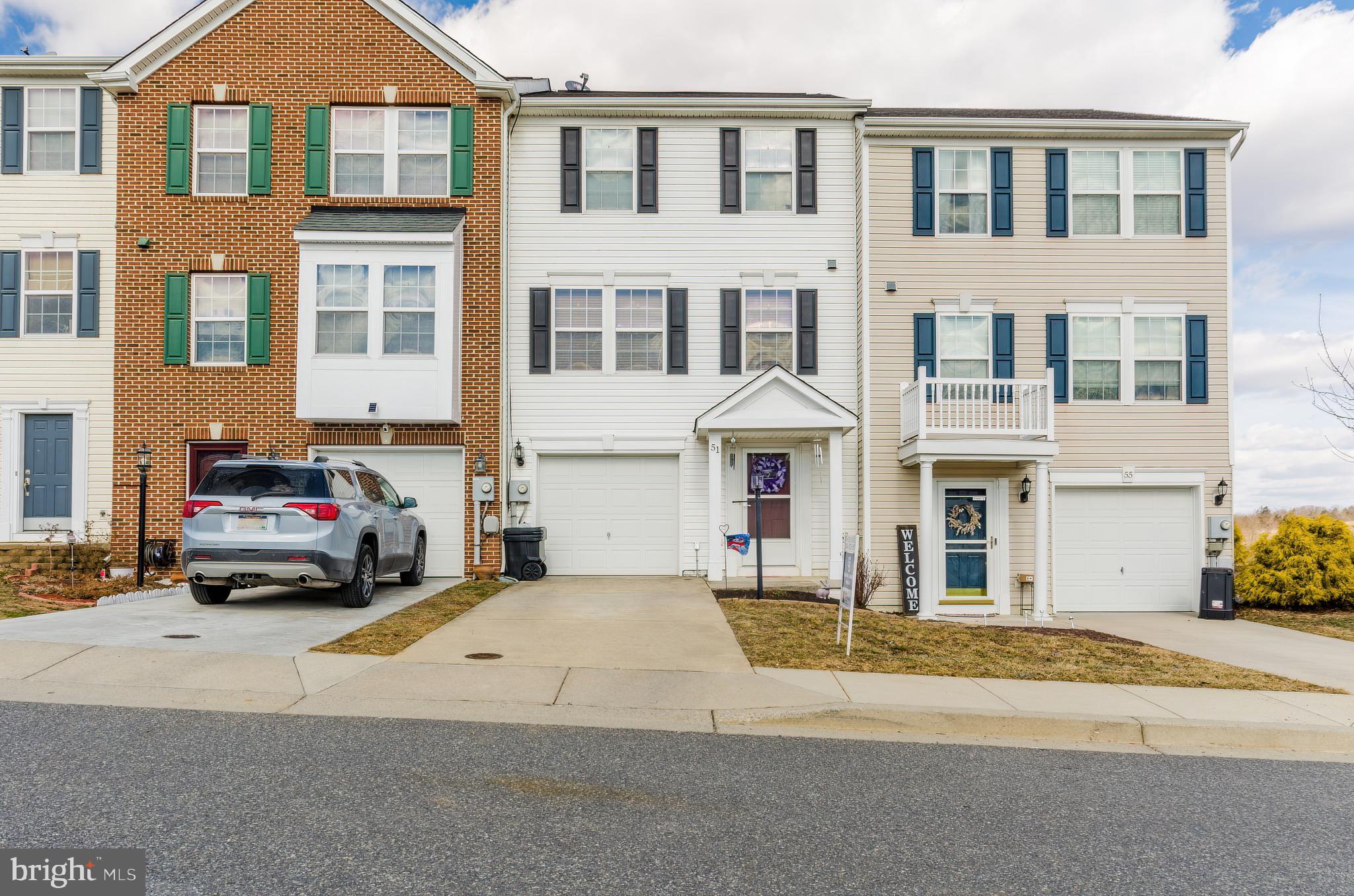 RIVERSIDE VILLAGES - Residential