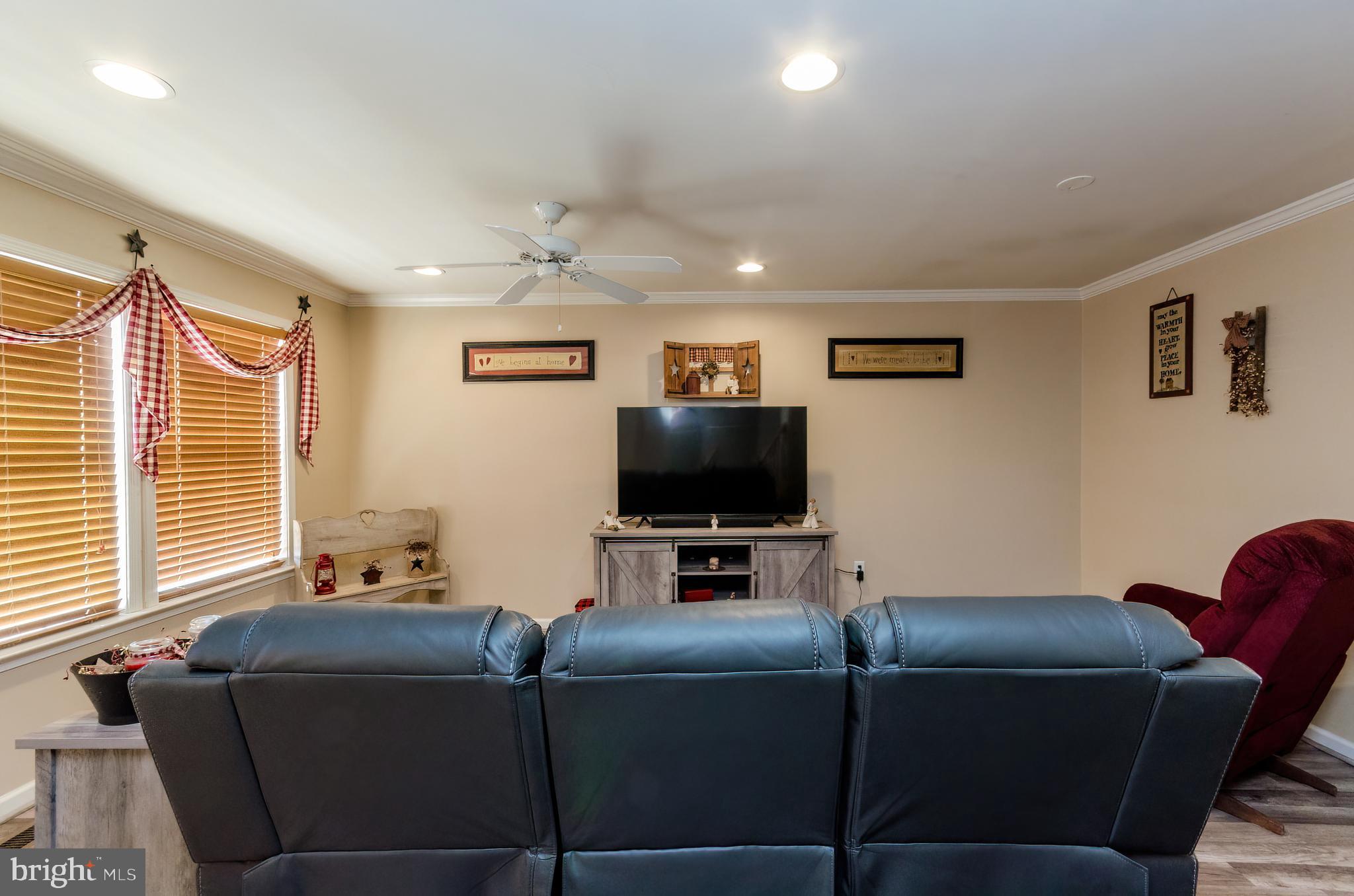 RIVERSIDE VILLAGES - Residential