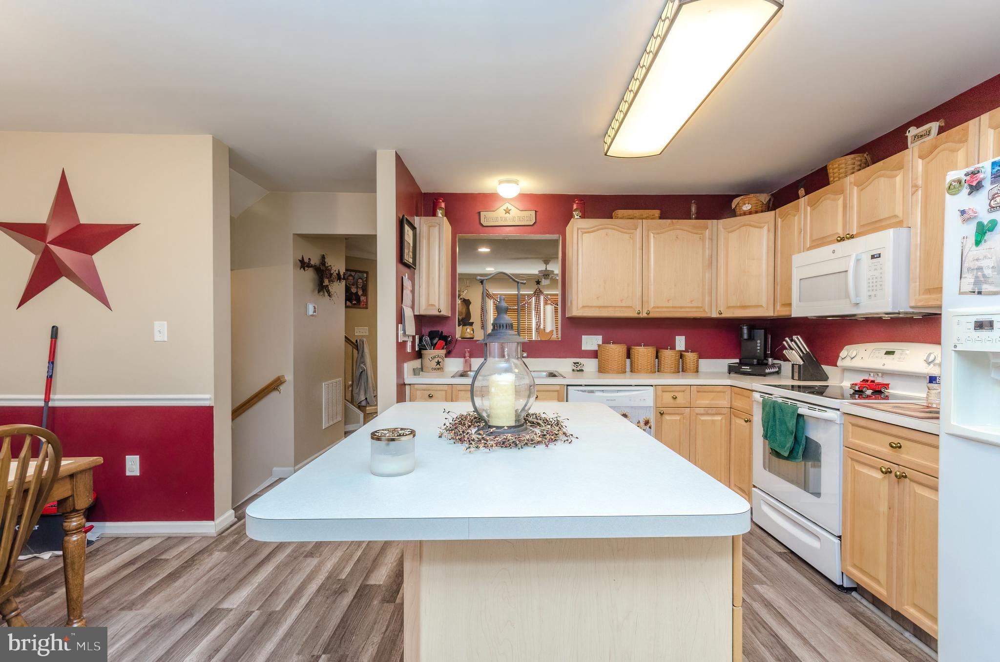 RIVERSIDE VILLAGES - Residential