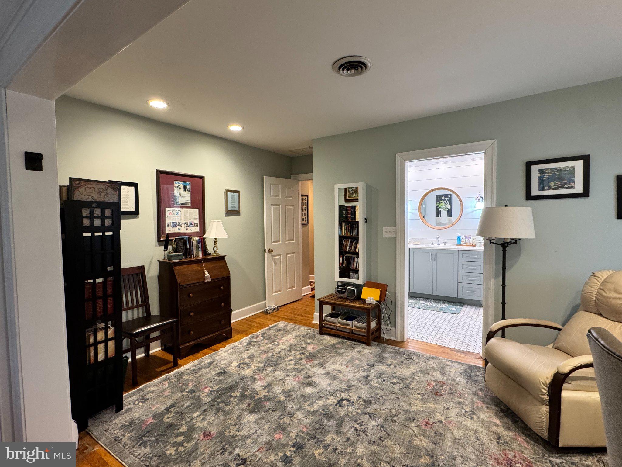 FAIRWAYS - Residential