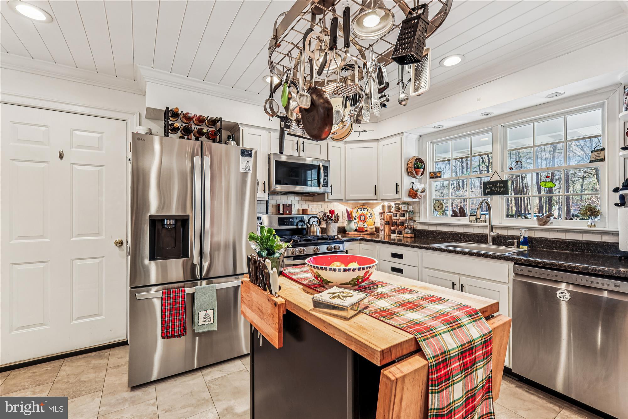 FAIRWAYS - Residential