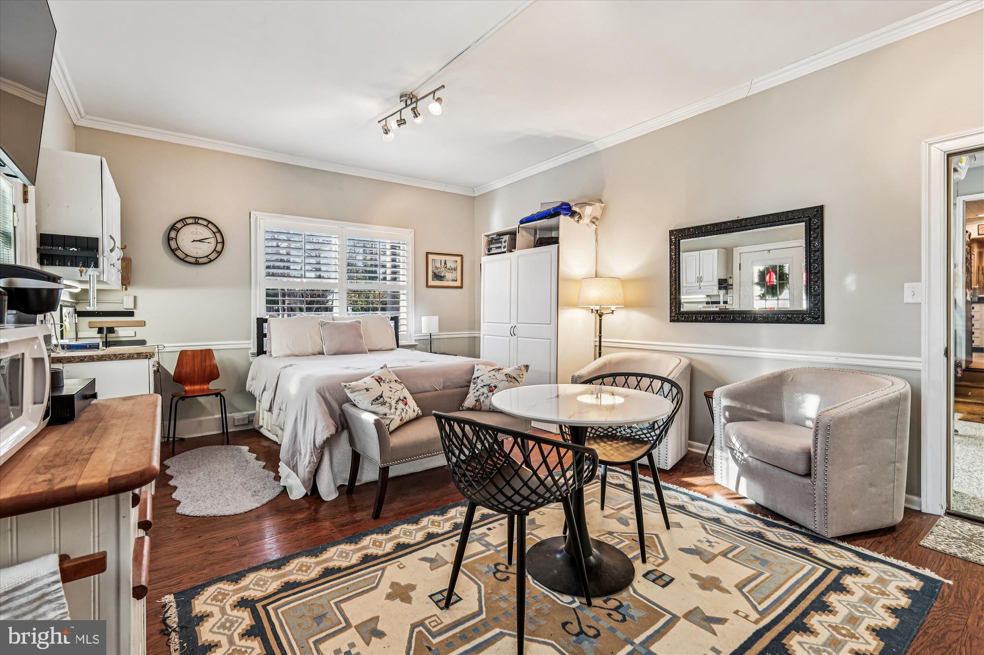 FAIRWAYS - Residential