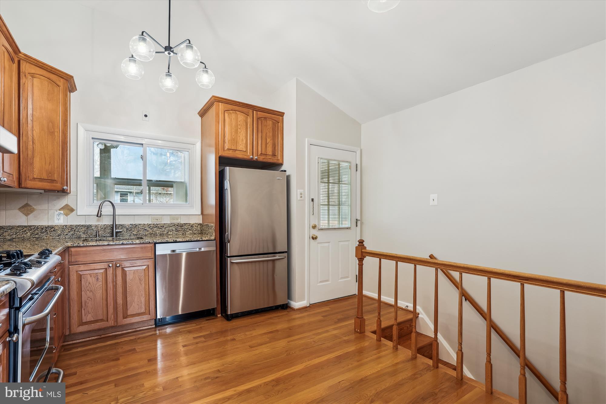 DUNN LORING WOODS - Residential Lease