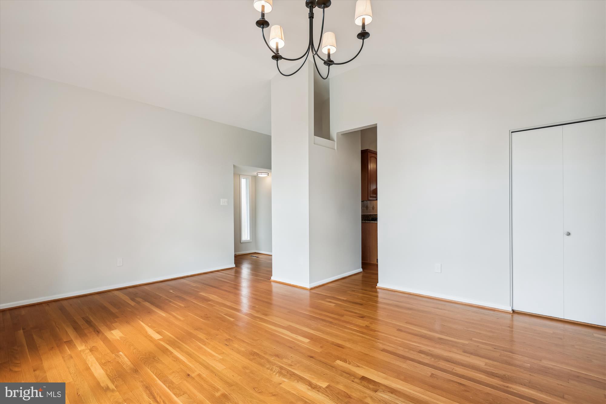 DUNN LORING WOODS - Residential Lease