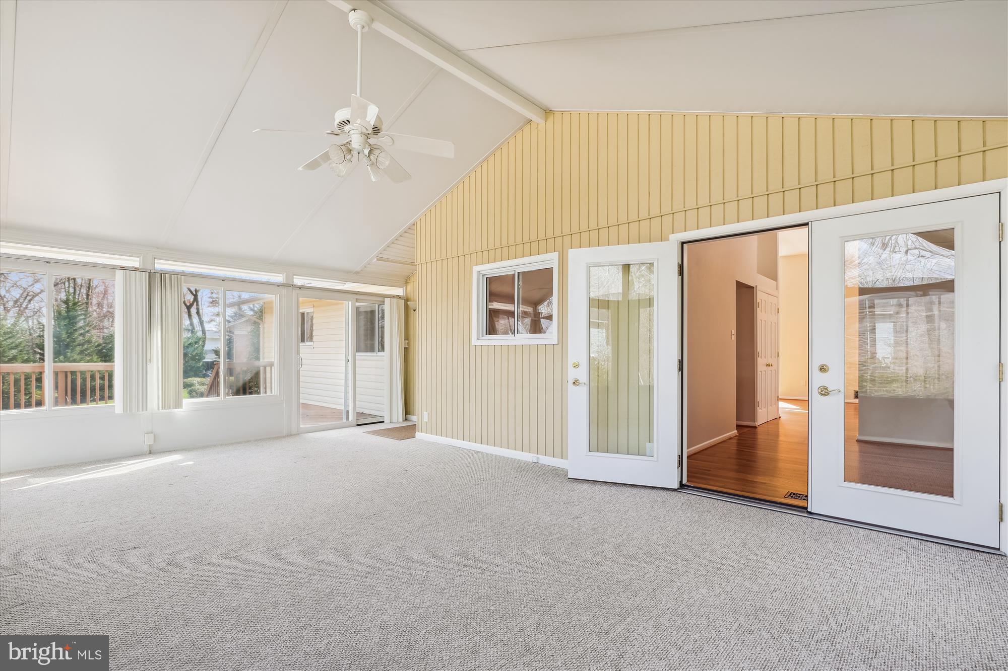 DUNN LORING WOODS - Residential Lease