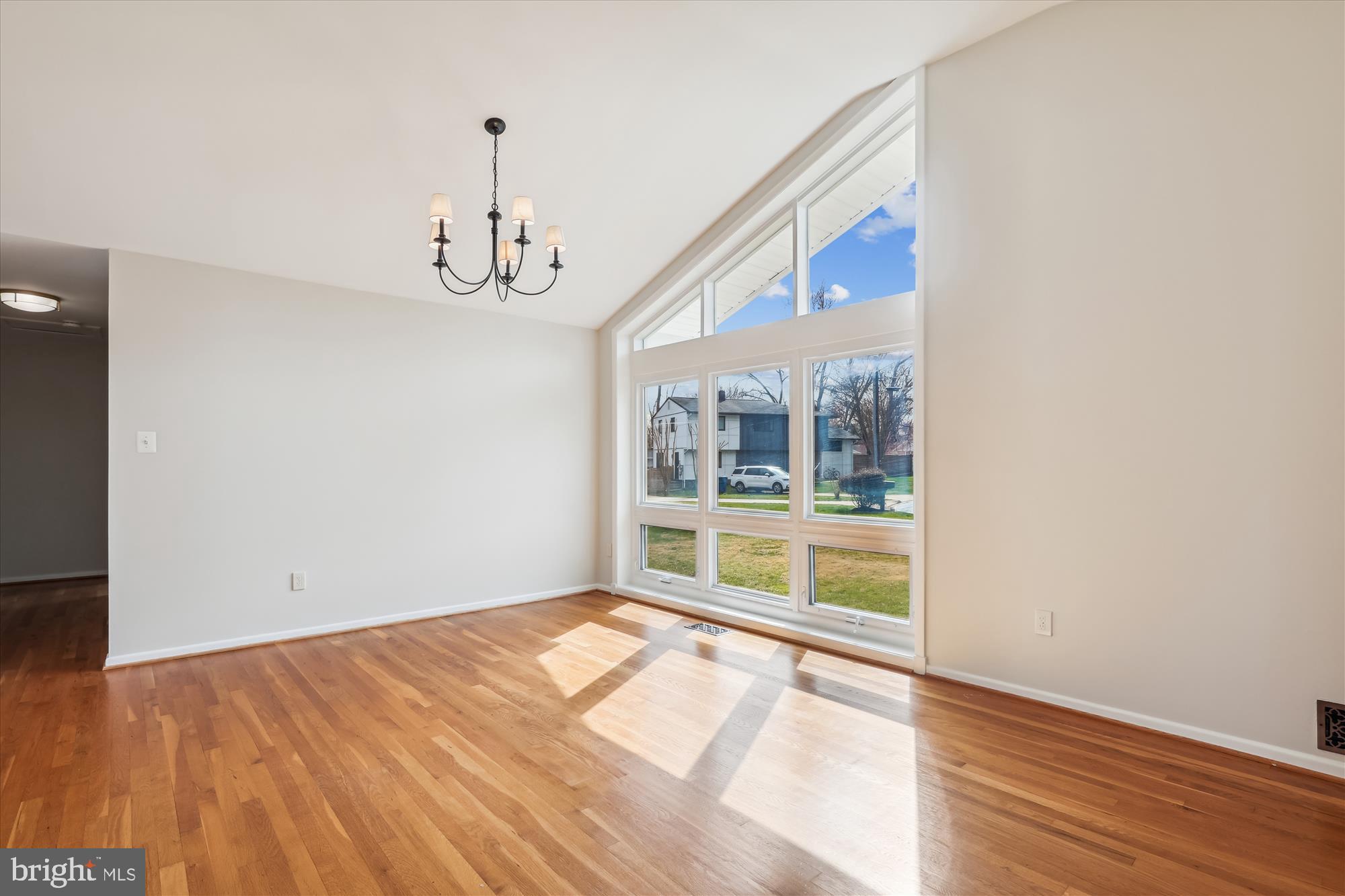 DUNN LORING WOODS - Residential Lease