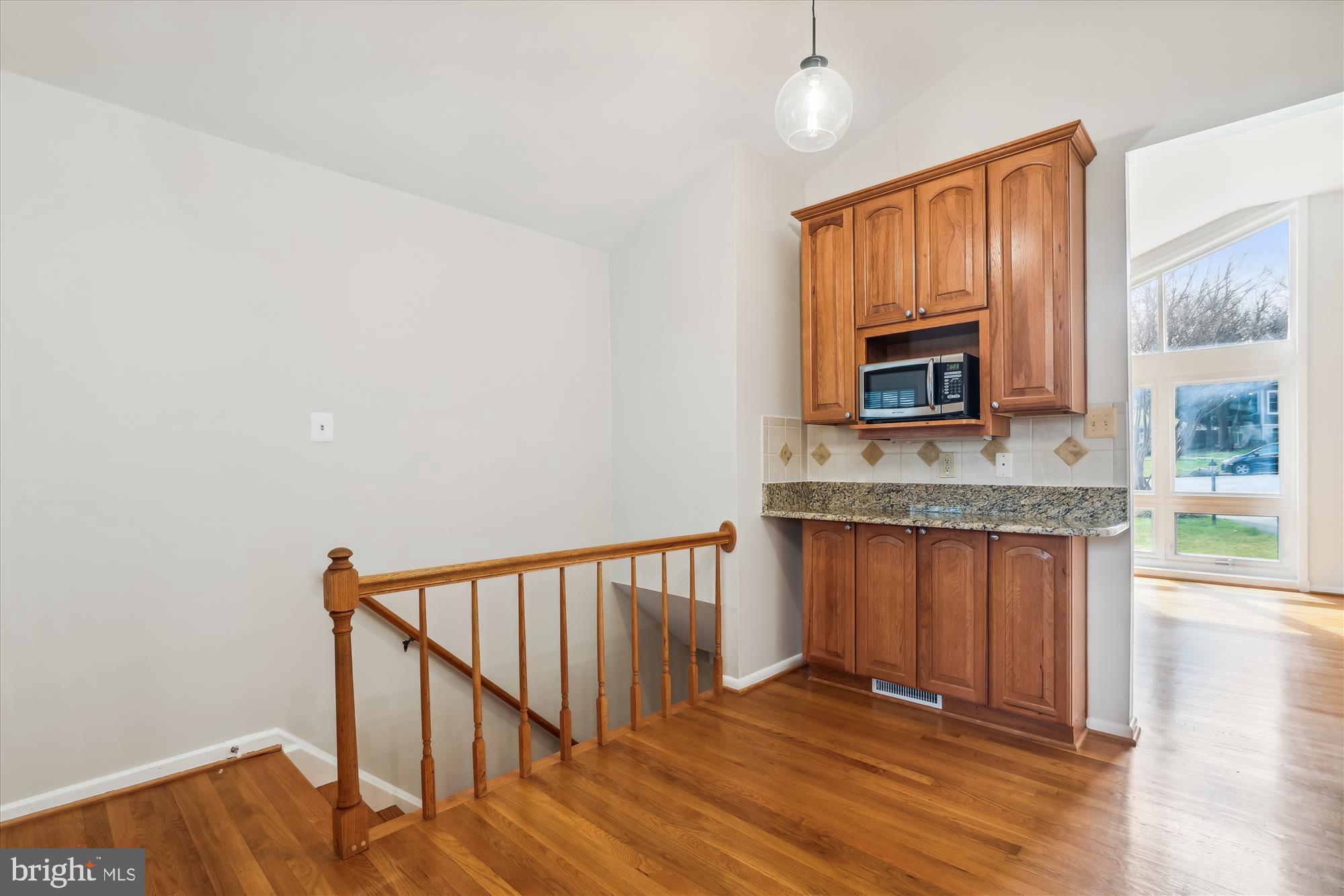 DUNN LORING WOODS - Residential Lease