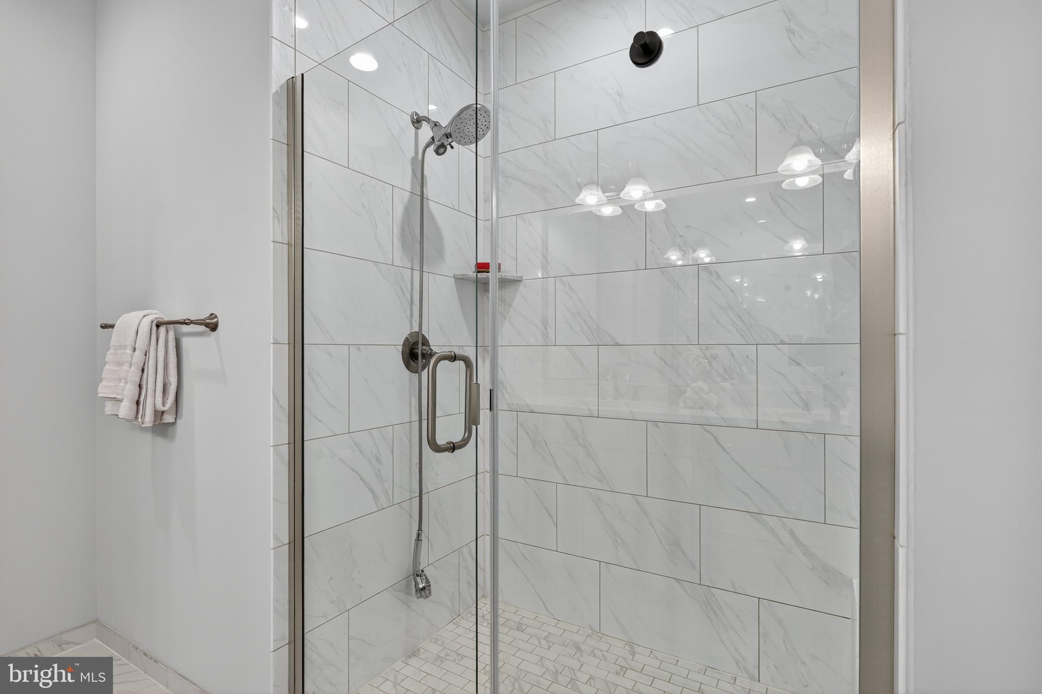 CHAPMAN ROW AT TWINBROOK METRO - Residential