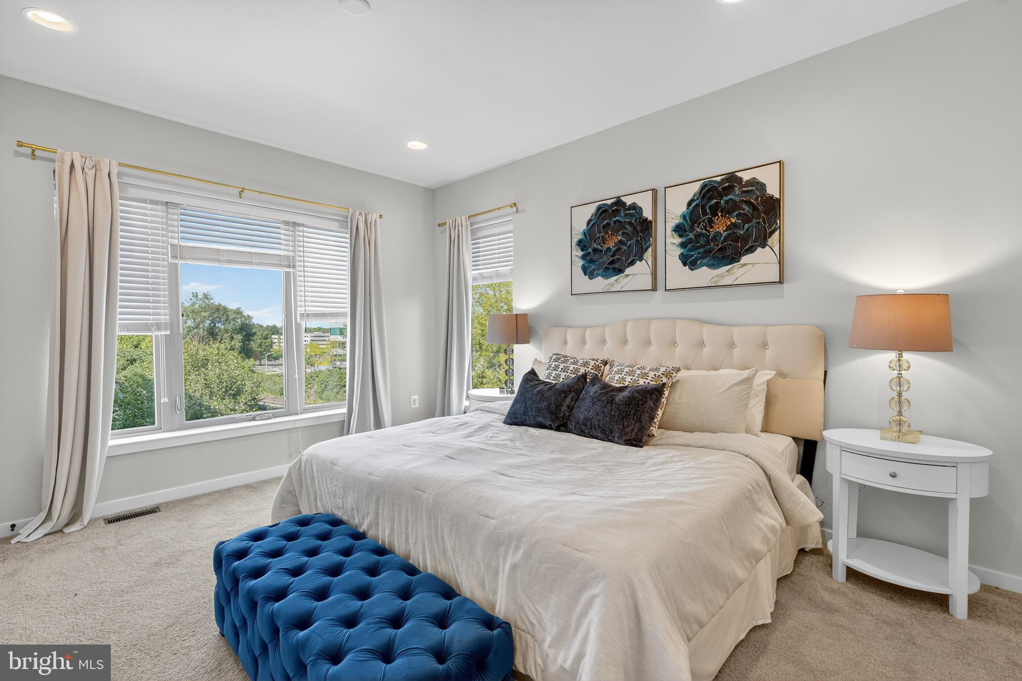 CHAPMAN ROW AT TWINBROOK METRO - Residential