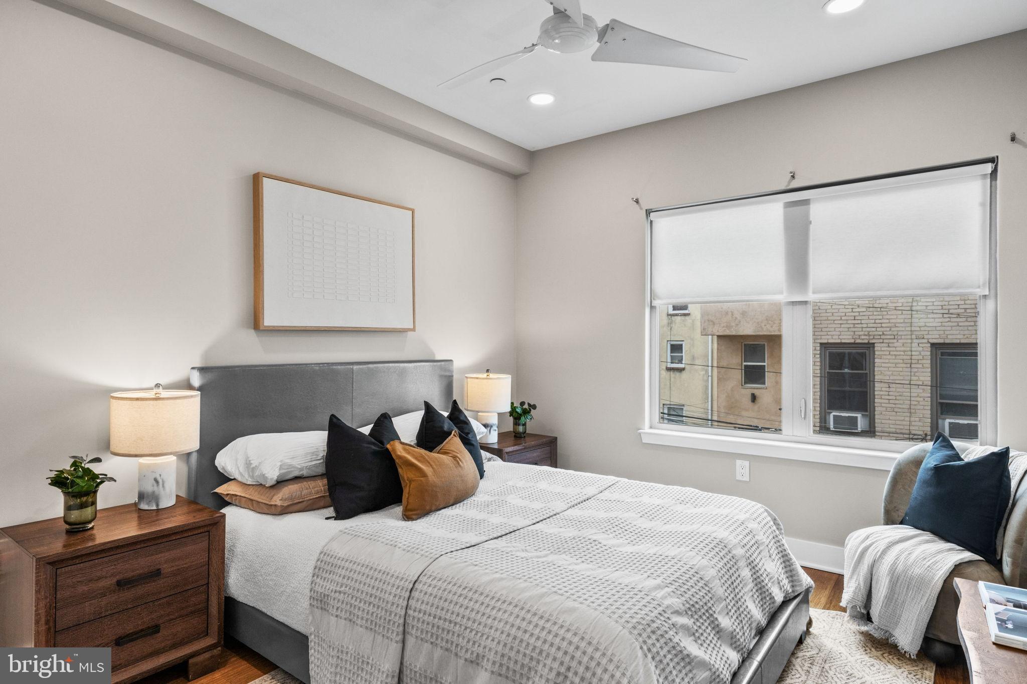 POINT BREEZE - Residential