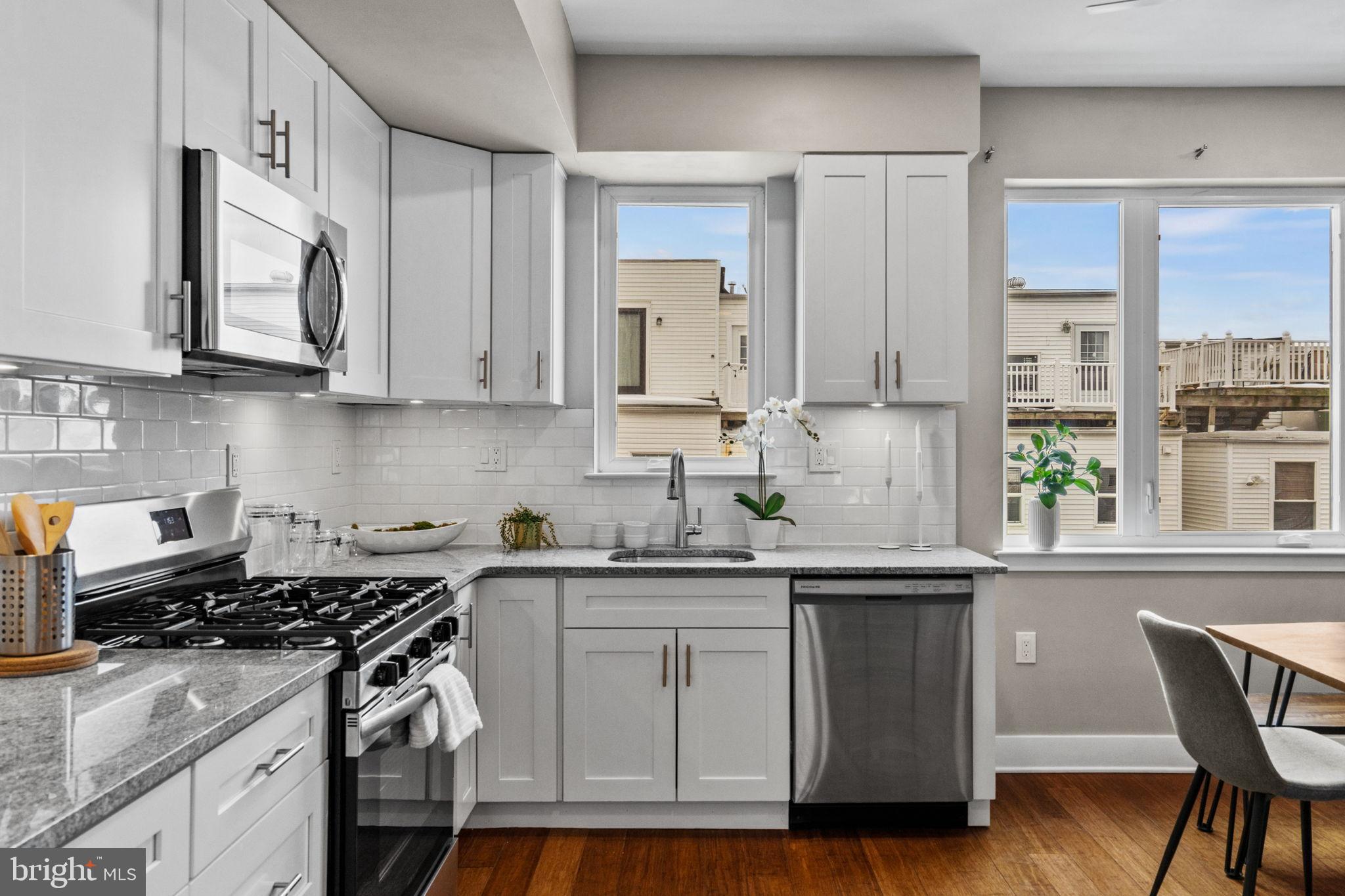 POINT BREEZE - Residential