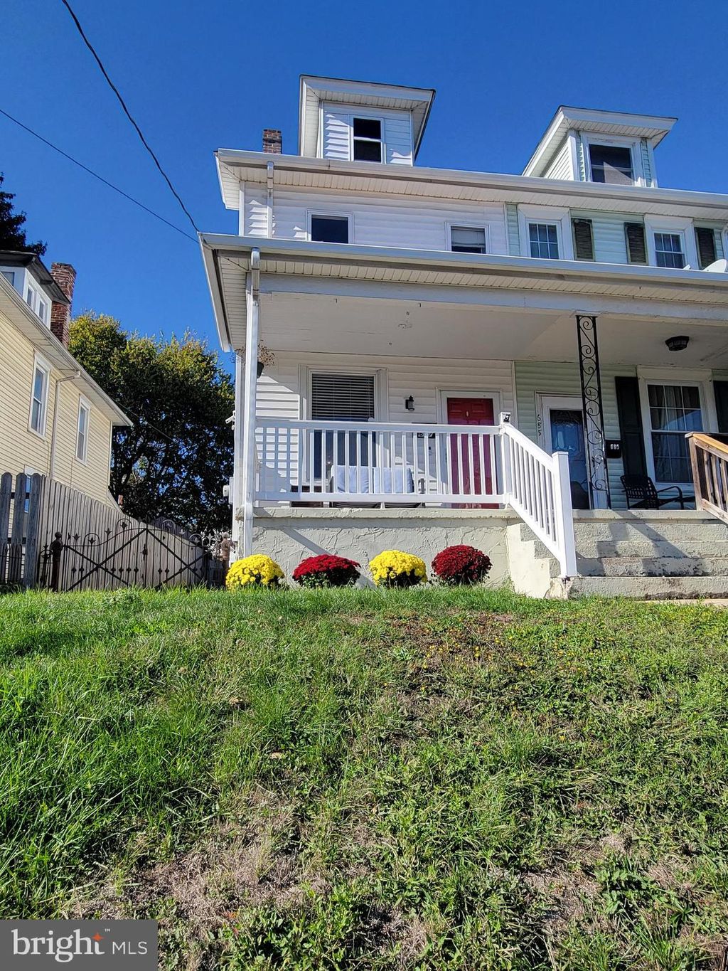 Photo of 687 State Street, LEMOYNE, PA 17043 (MLS # PACB2048038)