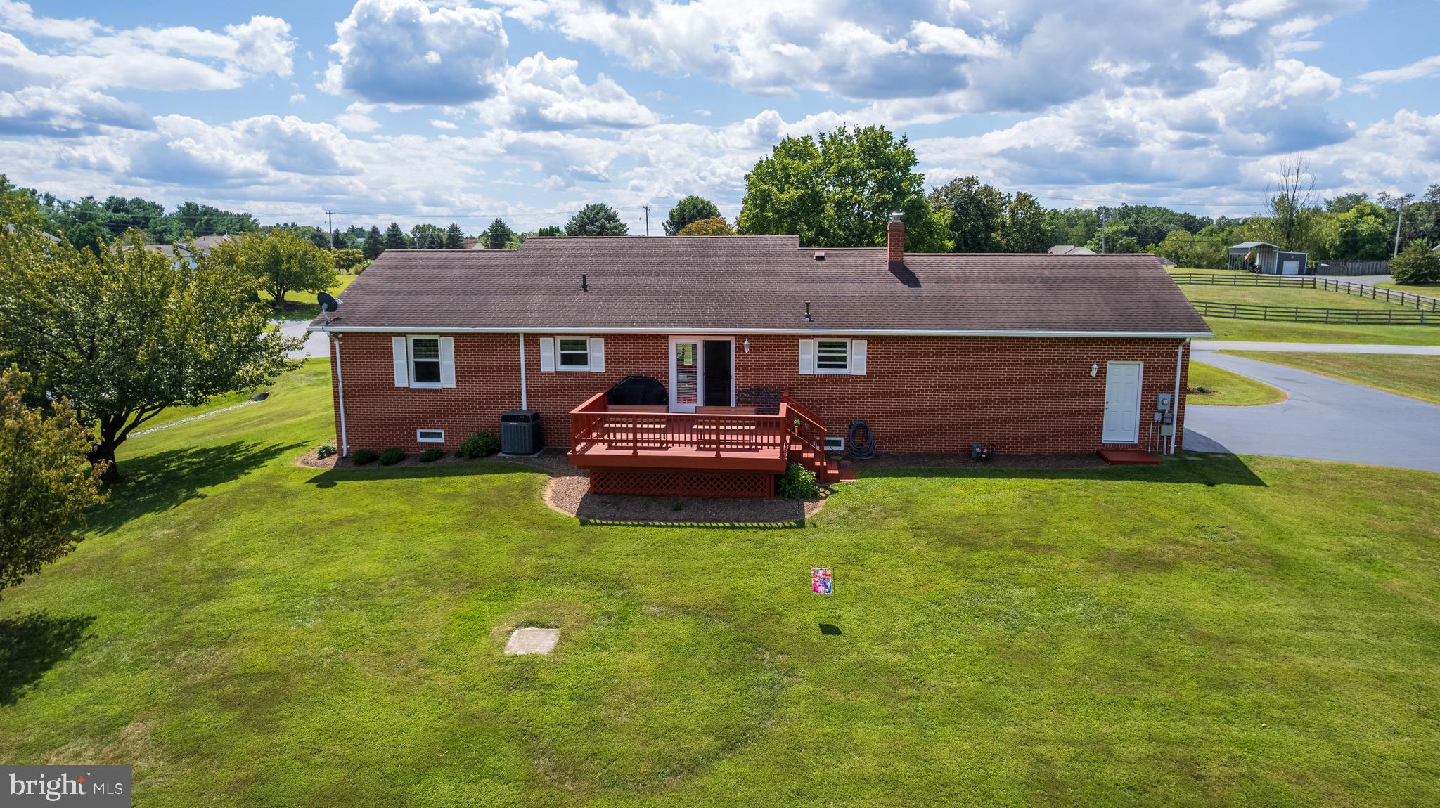 CLOVER MEADOWS - Residential