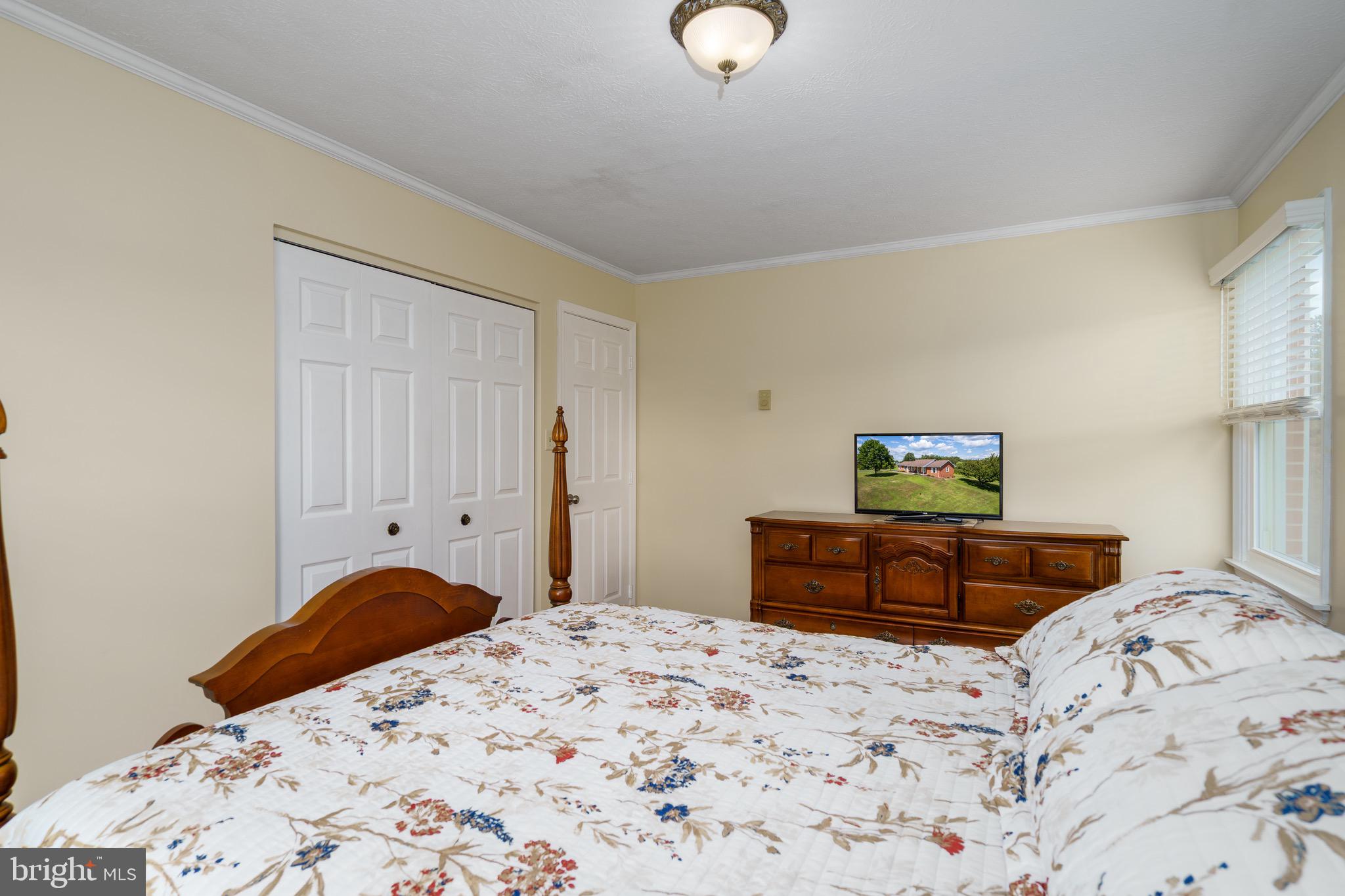 CLOVER MEADOWS - Residential