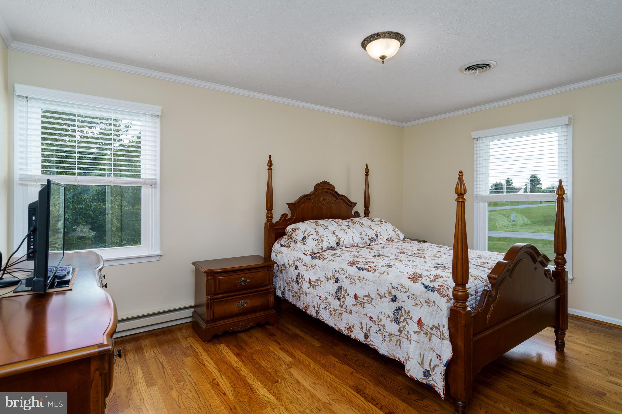 CLOVER MEADOWS - Residential