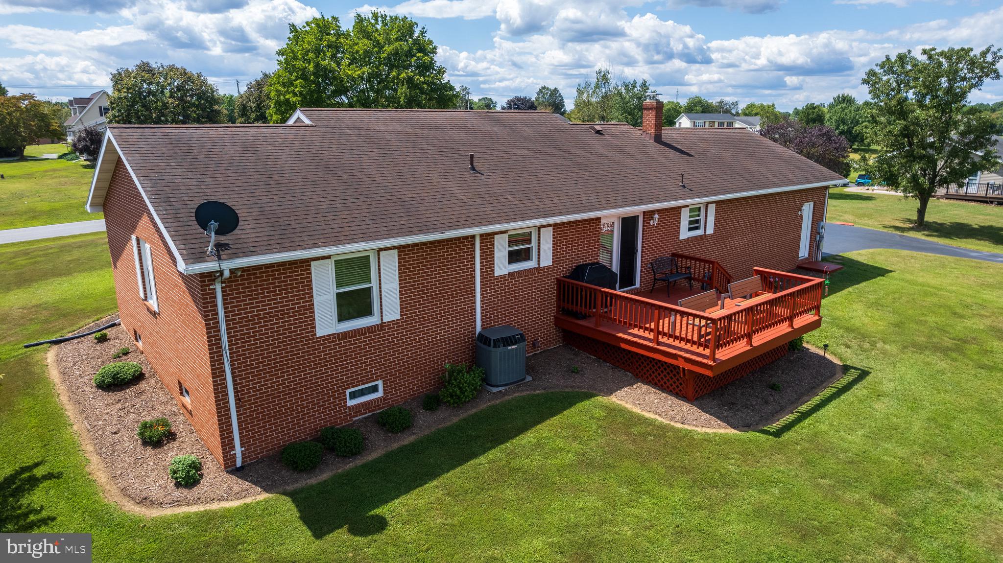 CLOVER MEADOWS - Residential