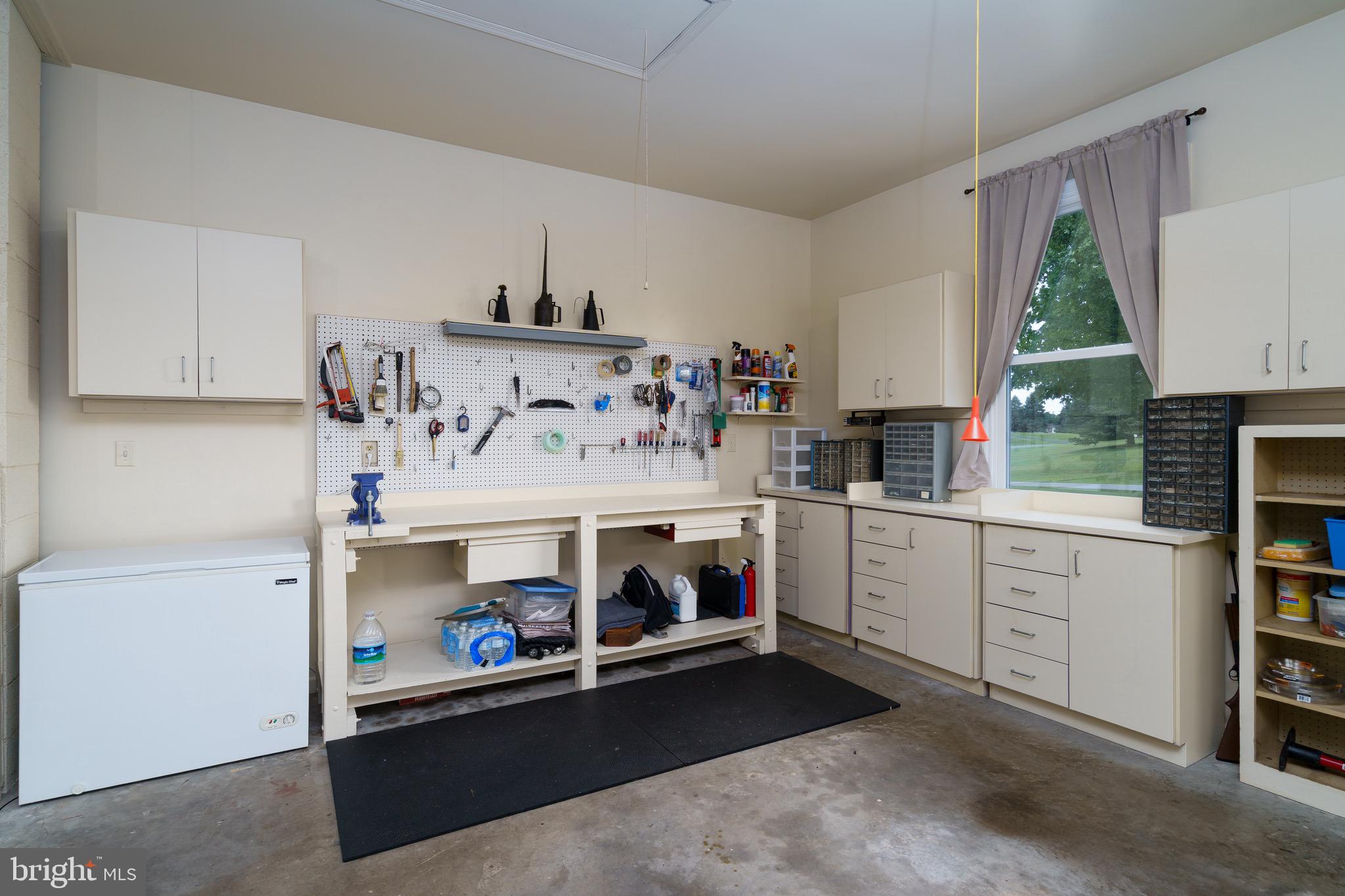 CLOVER MEADOWS - Residential