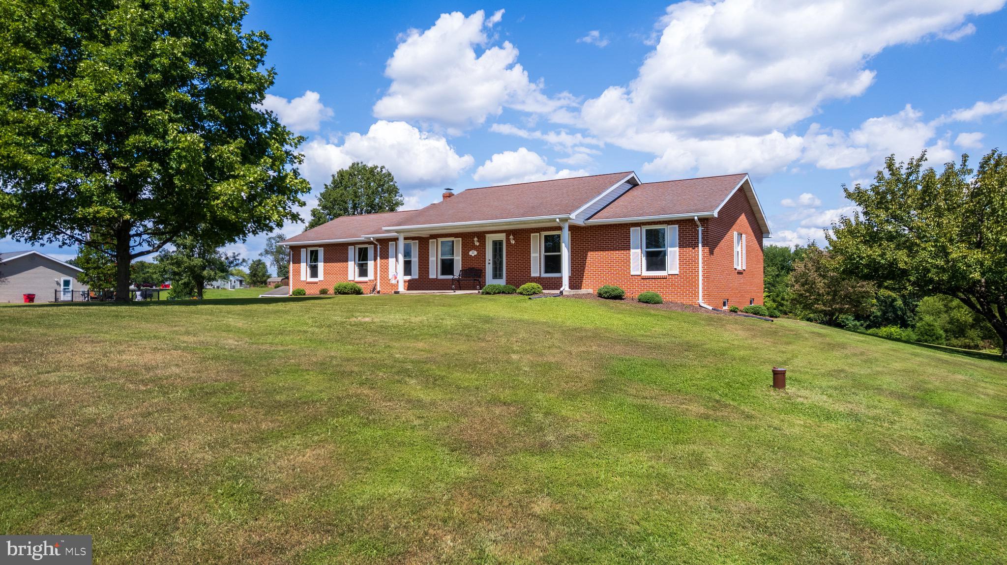 CLOVER MEADOWS - Residential