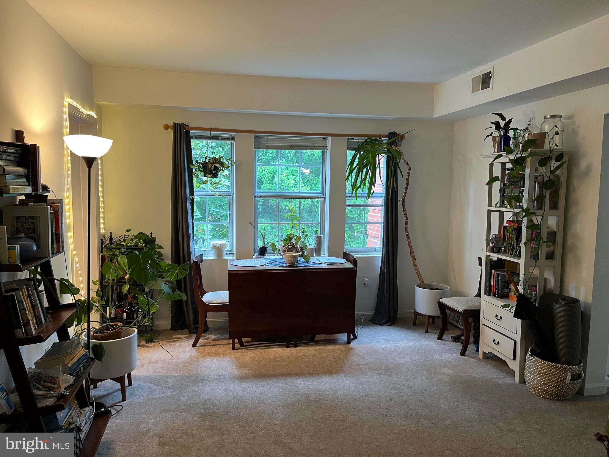 COLONIAL VILLAGE - Residential Lease