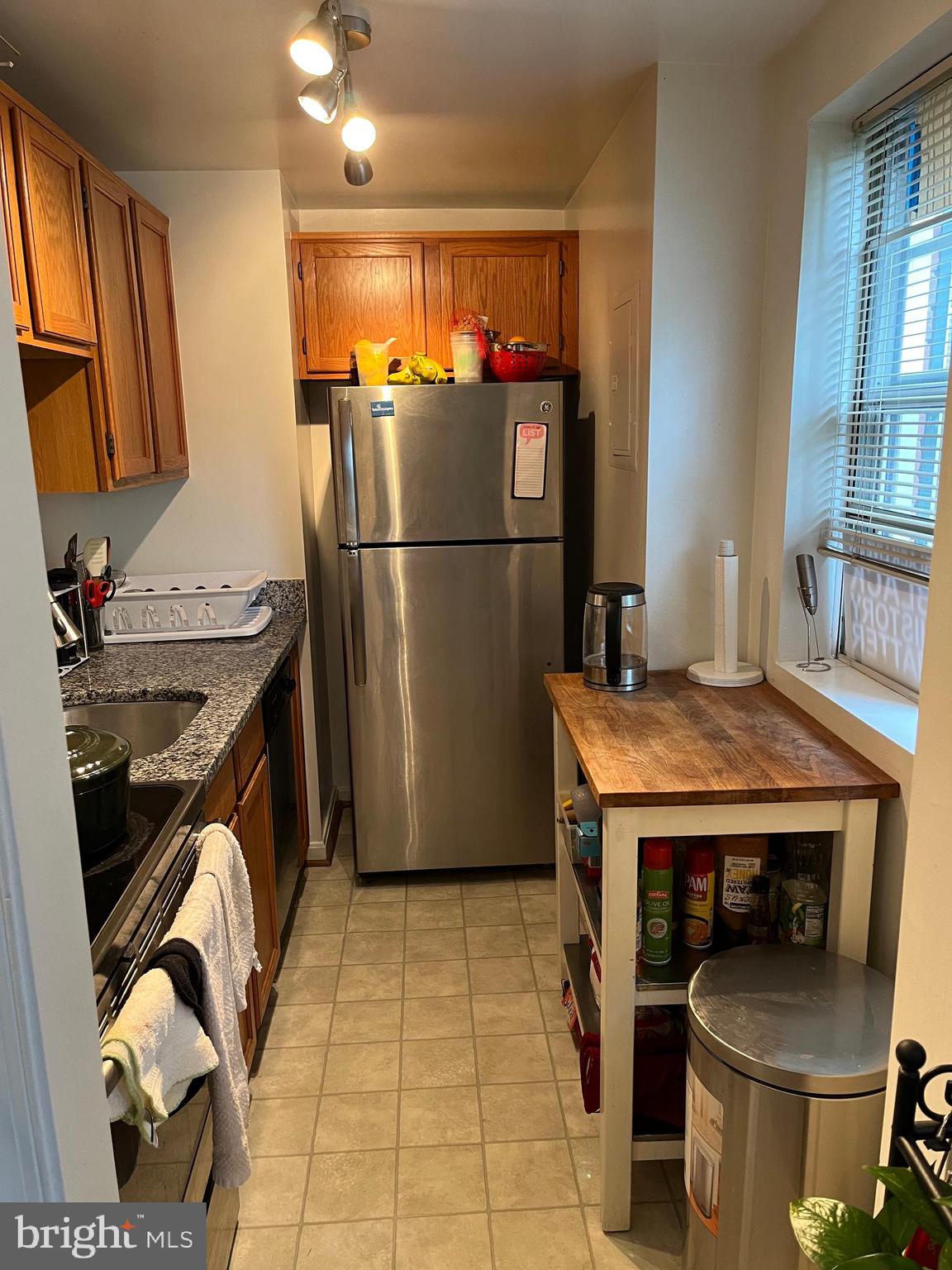 COLONIAL VILLAGE - Residential Lease