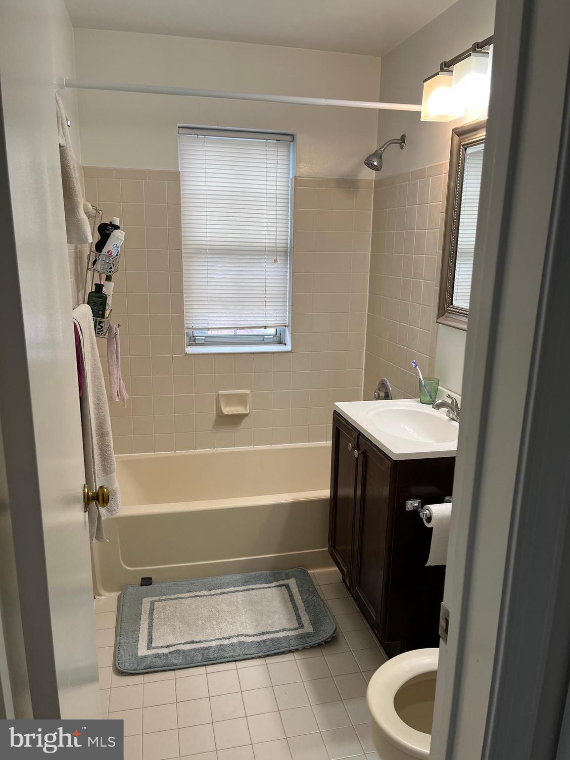 COLONIAL VILLAGE - Residential Lease