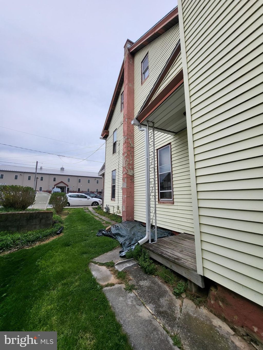 Photo of 104 E WASHINGTON ST, ELIZABETHTOWN, PA 17022 (MLS # PALA2034938)