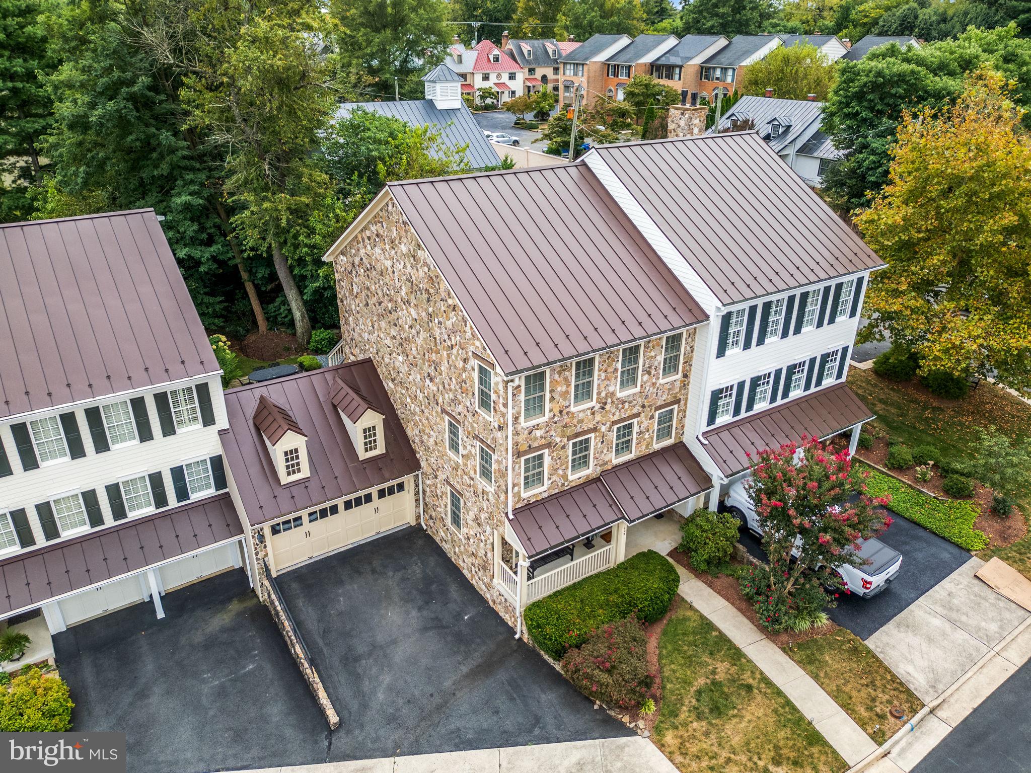 109 N JAY STREET