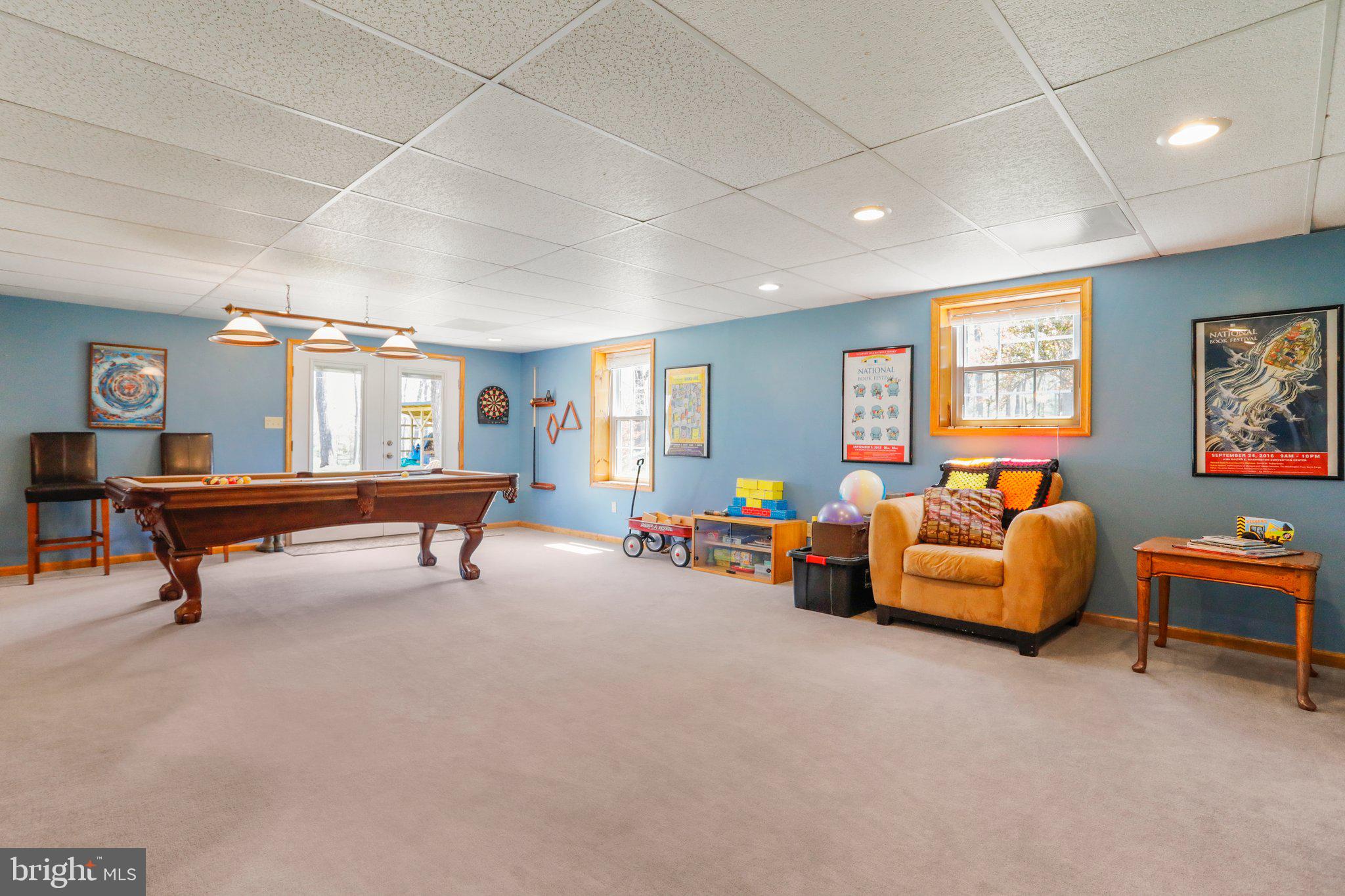 HIGHLAND MEADOWS - Residential