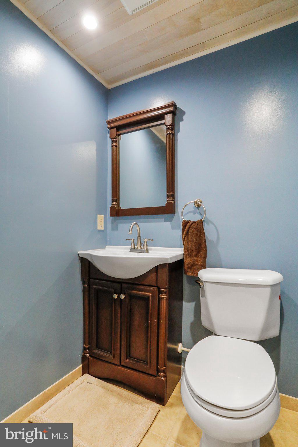 HIGHLAND MEADOWS - Residential