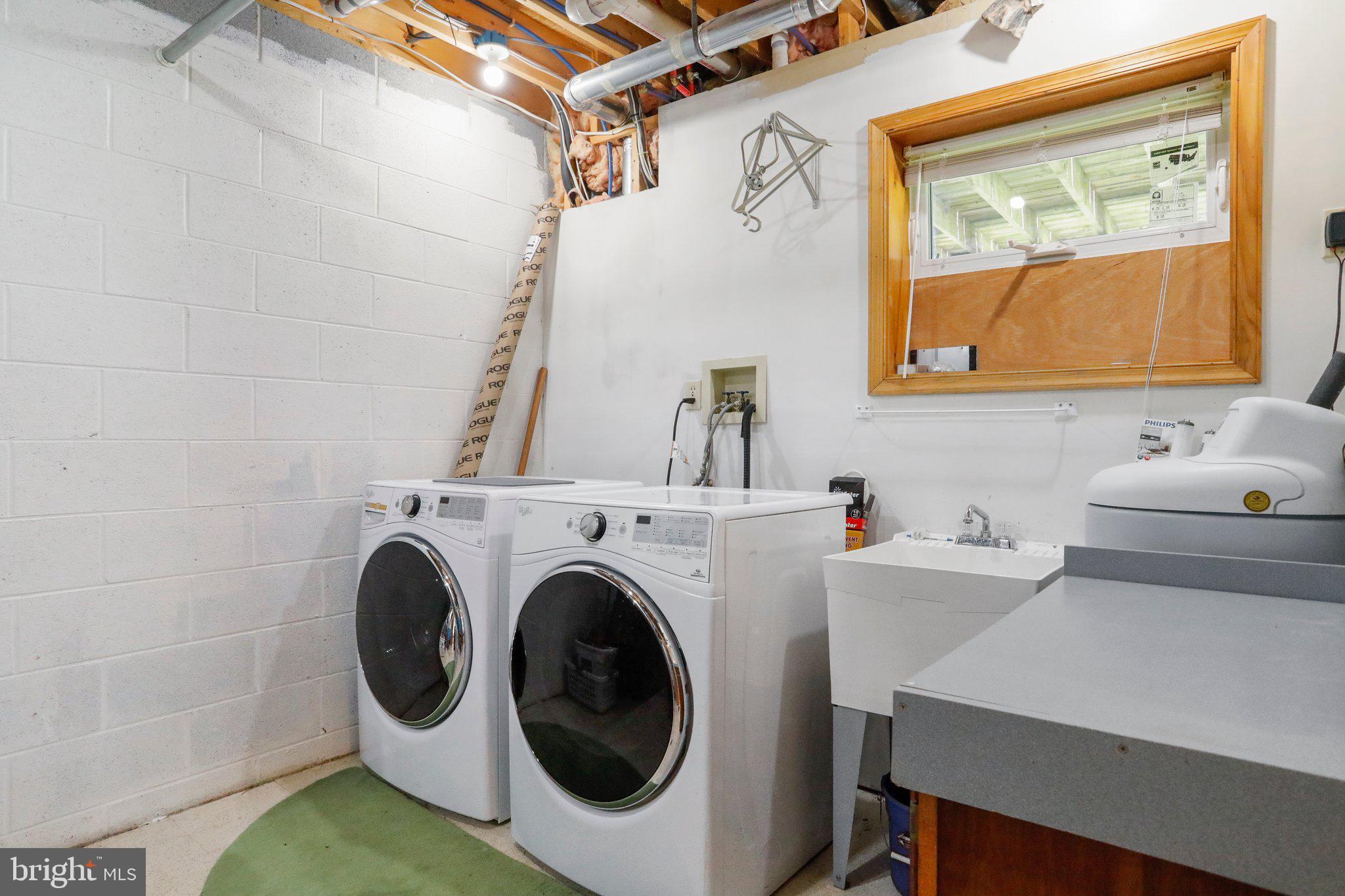 HIGHLAND MEADOWS - Residential