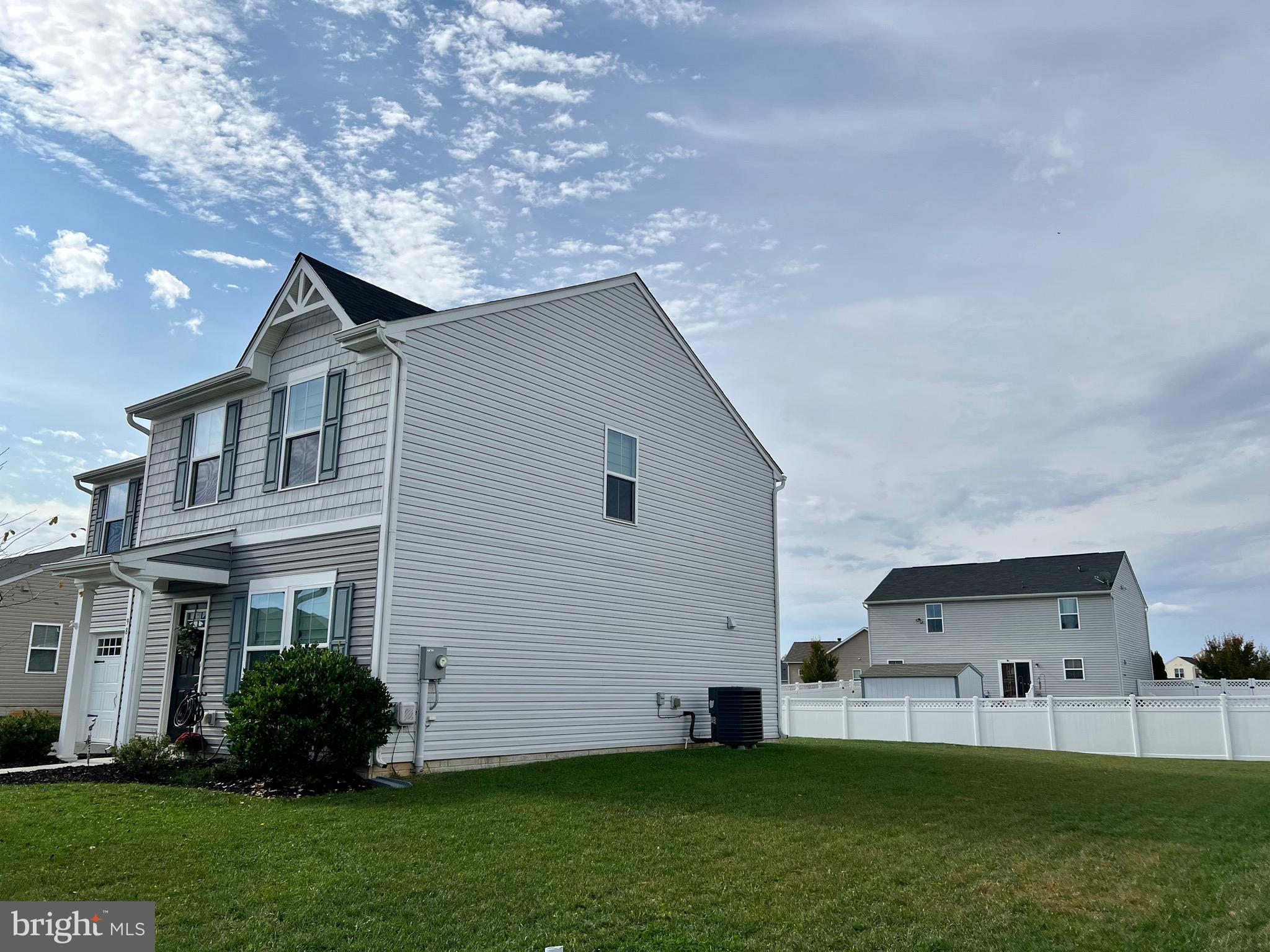 ARCADIA SPRINGS - Residential