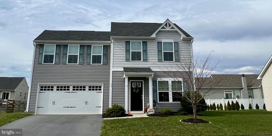 This well maintained 4 bed and 2.5 bath home is being sold by its original owners. Built in 2017, the main floor features an open concept living room that flows smoothly into the kitchen and dining area, featuring upgraded LVP throughout. Upgraded tile flooring can be found in every bathroom in the home. As you make your way upstairs, you will find 4 carpeted bedrooms and 2 full bathrooms. The owner's suite includes a full bathroom and a large walk in closet. The laundry room is easily accessed on the second floor. This home is located in a wonderful neighborhood with easy access to shops and amenities in both Shepherdstown and Martinsburg.