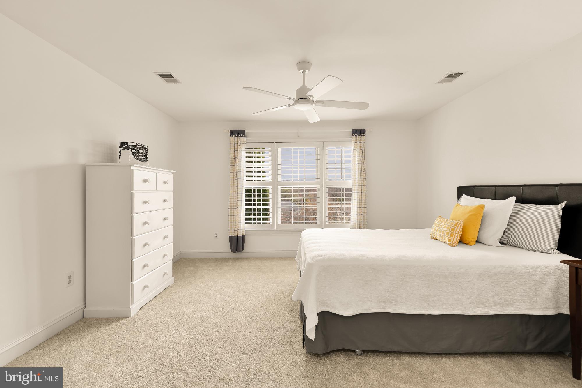 HICKORY CREEK ESTATES - Residential