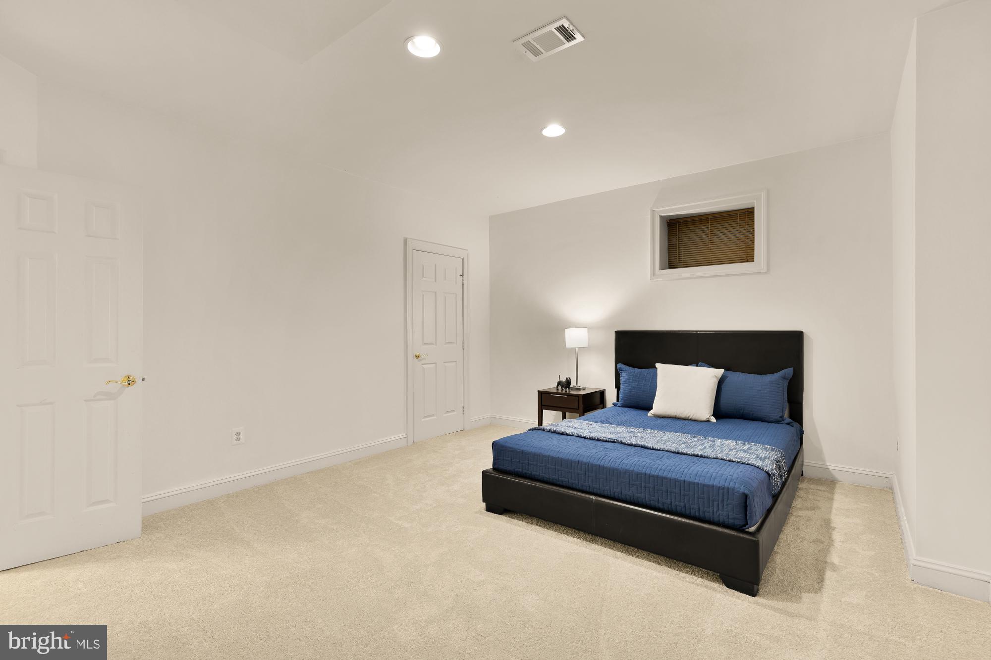 HICKORY CREEK ESTATES - Residential