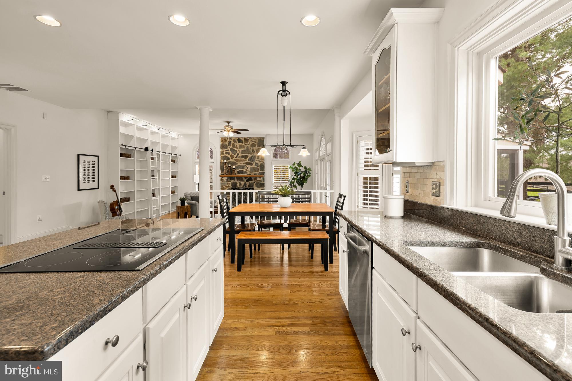 HICKORY CREEK ESTATES - Residential