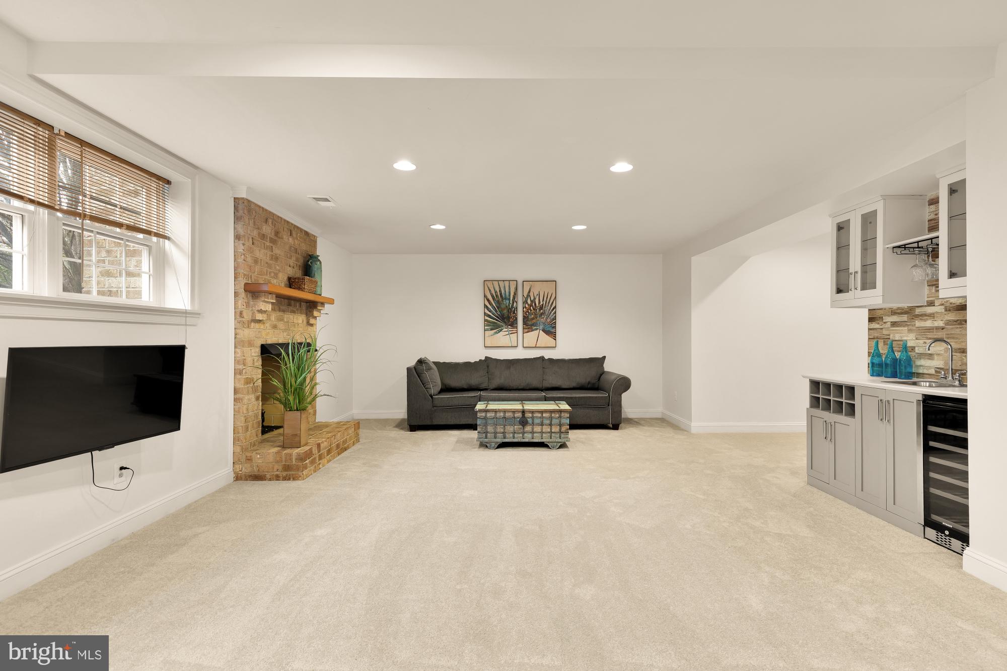 HICKORY CREEK ESTATES - Residential