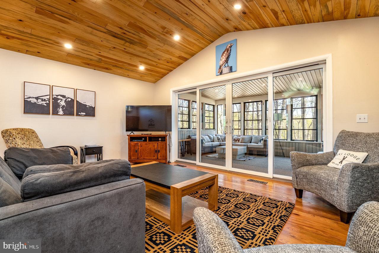 MASSANUTTEN - Residential