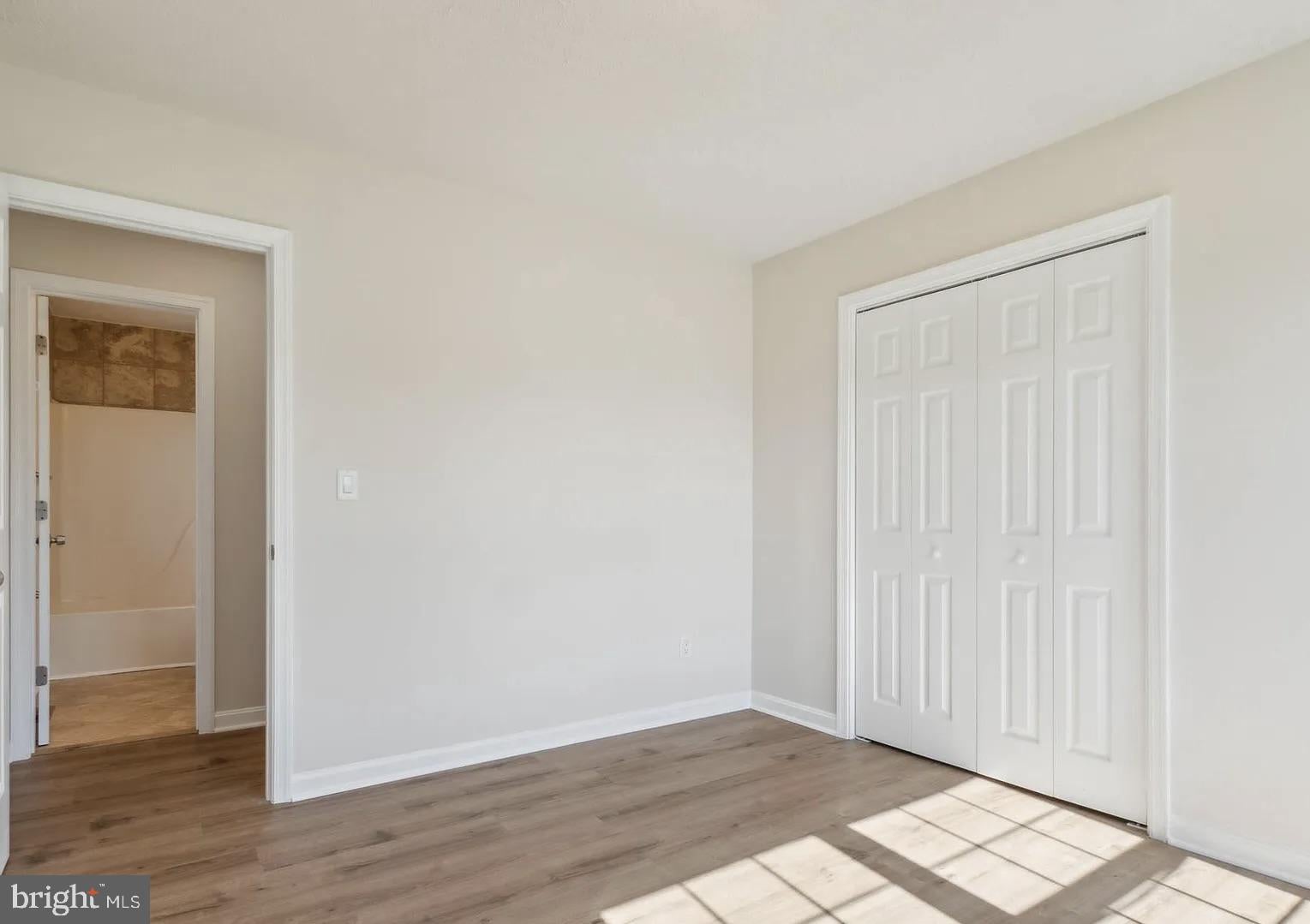 10847 BLAKE LANE