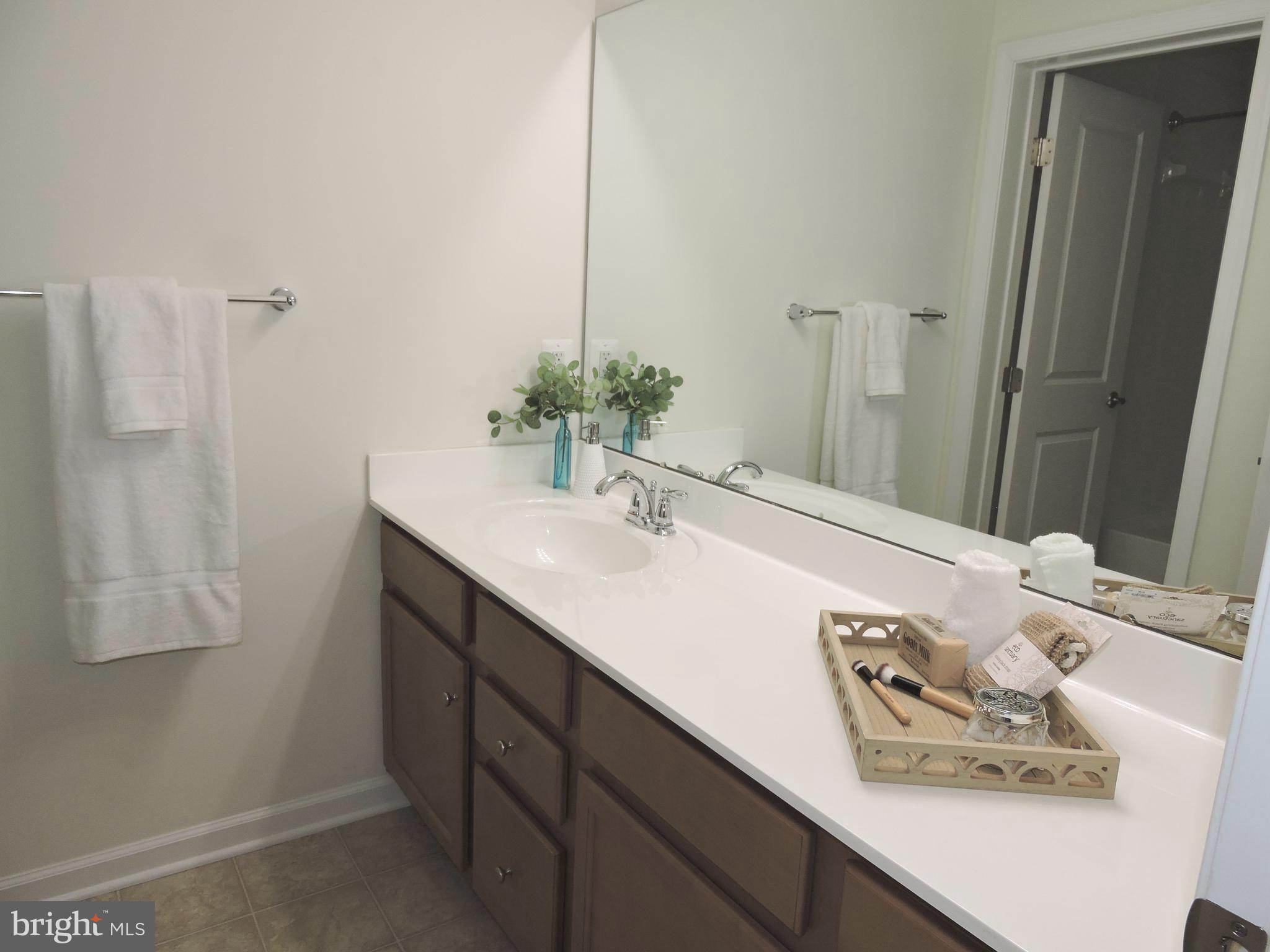 FALLSTON COMMONS - Residential