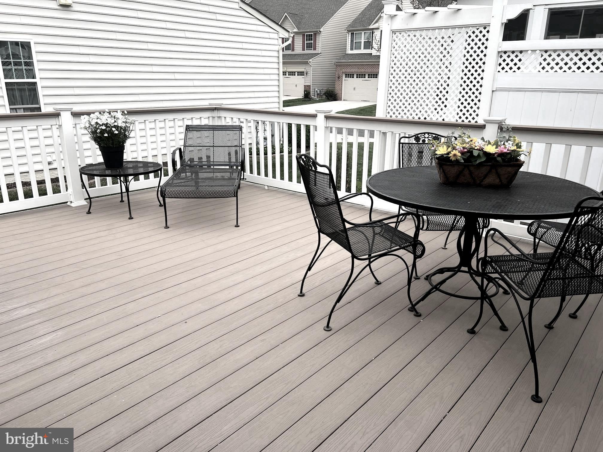 FALLSTON COMMONS - Residential