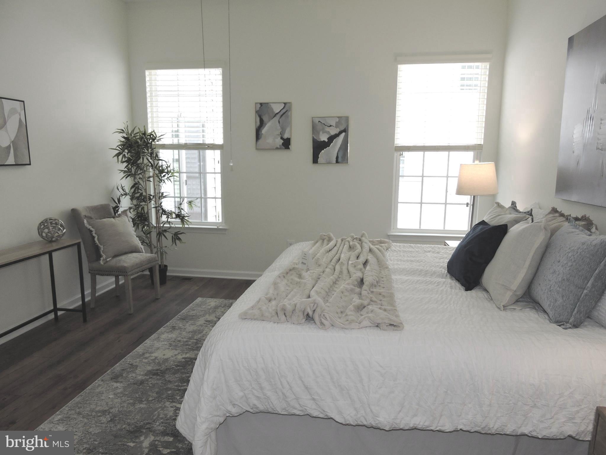 FALLSTON COMMONS - Residential