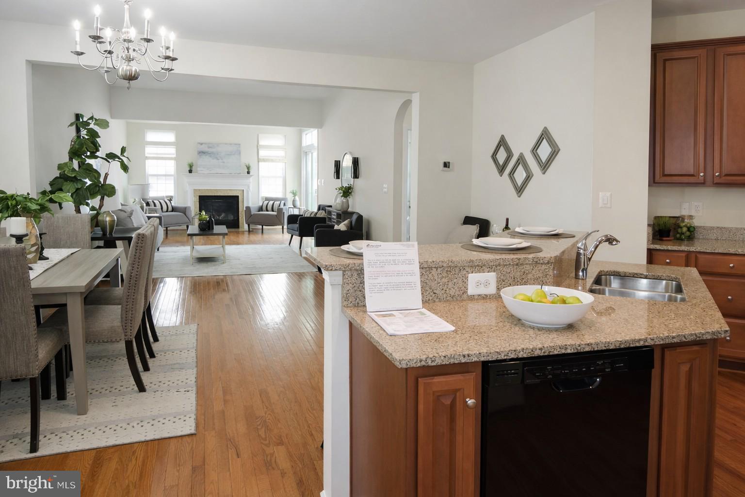 FALLSTON COMMONS - Residential