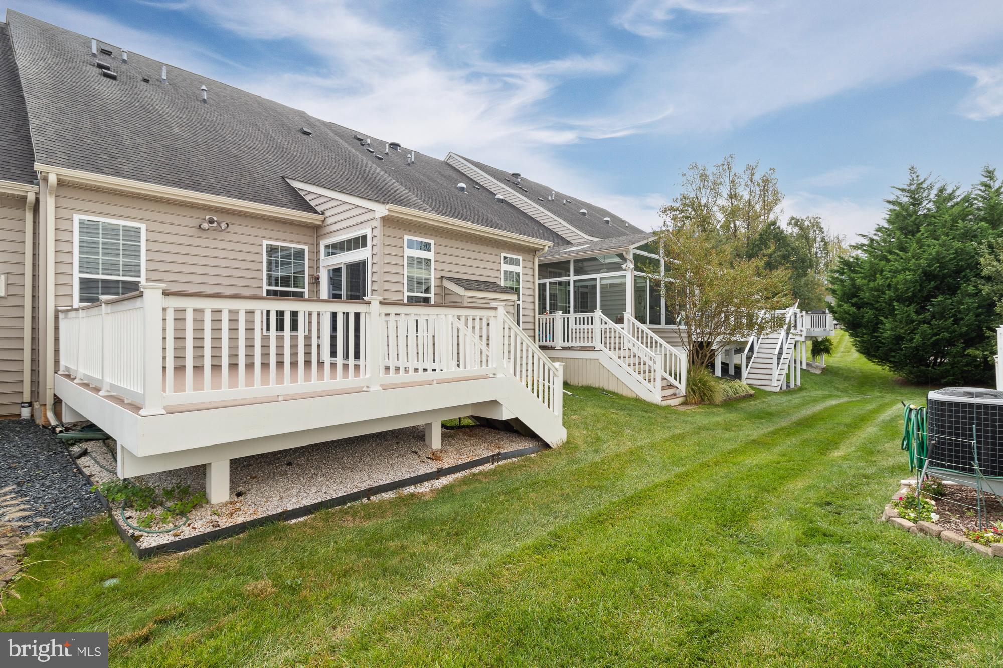 FALLSTON COMMONS - Residential