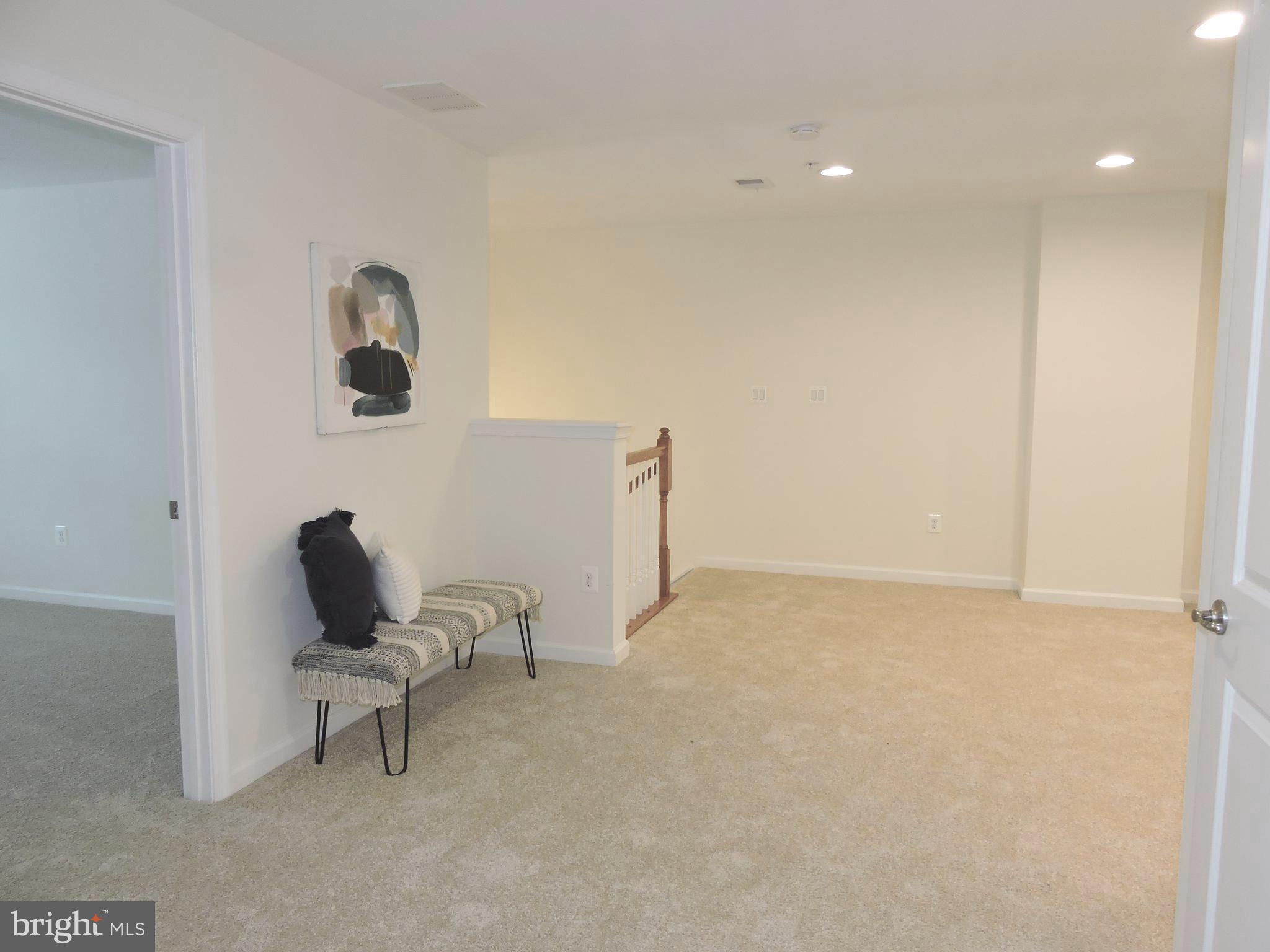 FALLSTON COMMONS - Residential