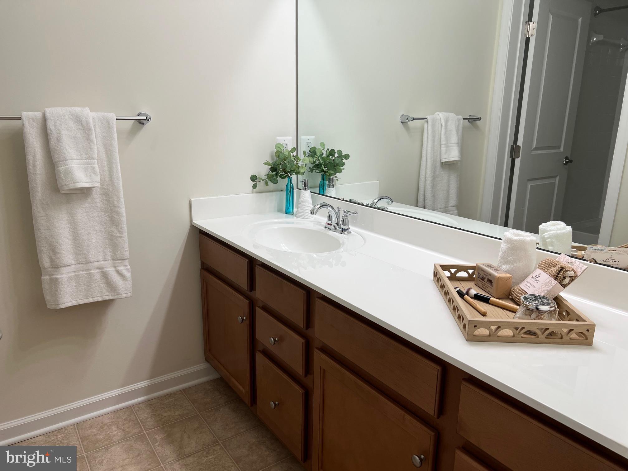 FALLSTON COMMONS - Residential