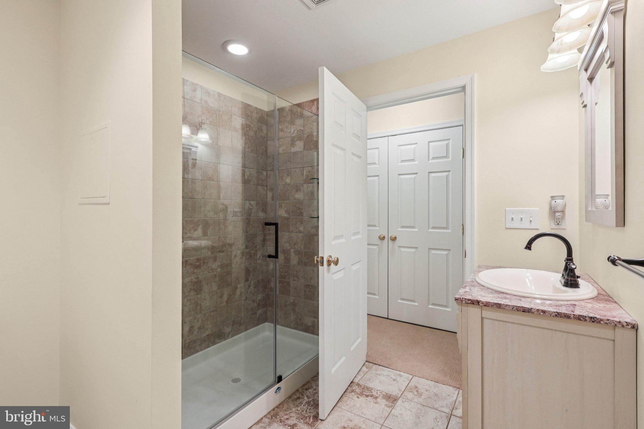 SHIPLEYS RETREAT - Residential