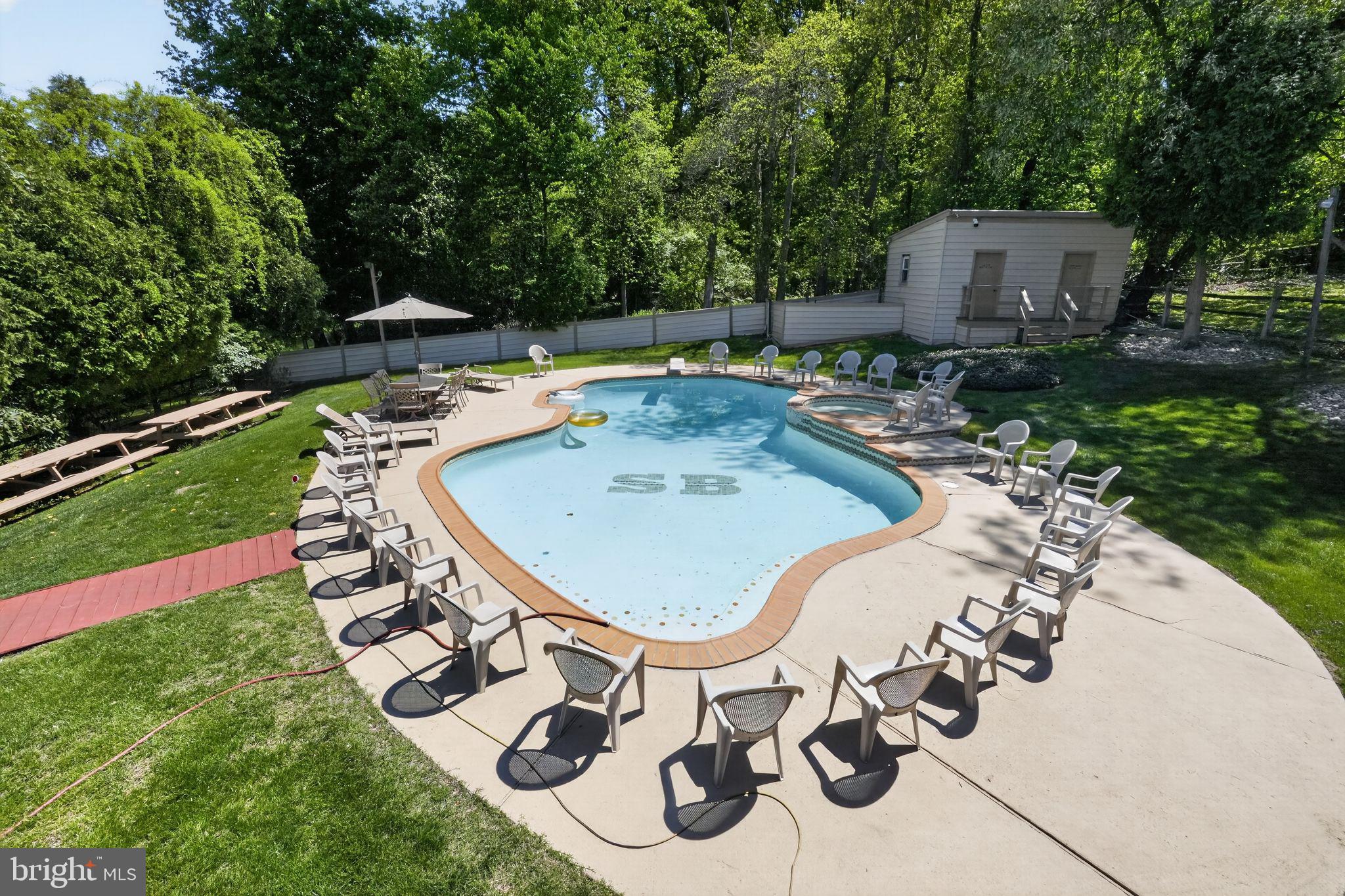 LAVEROCK - Residential